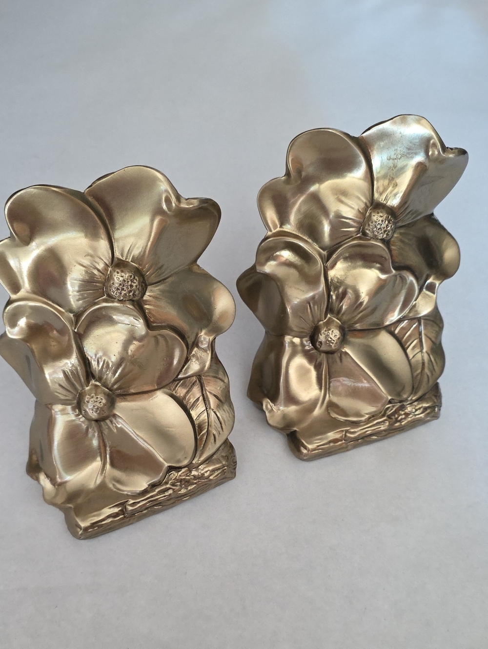 Vintage PM Craftsman Dogwood Floral Bookends Mid Century Hollywood Regency